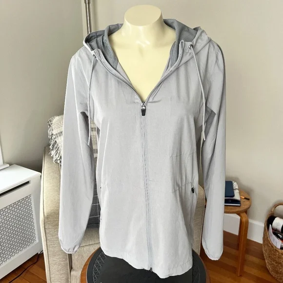 Vuori Outdoor Trainer Shell Gray Full Zip Hooded Jacket - Picture 1 of 7